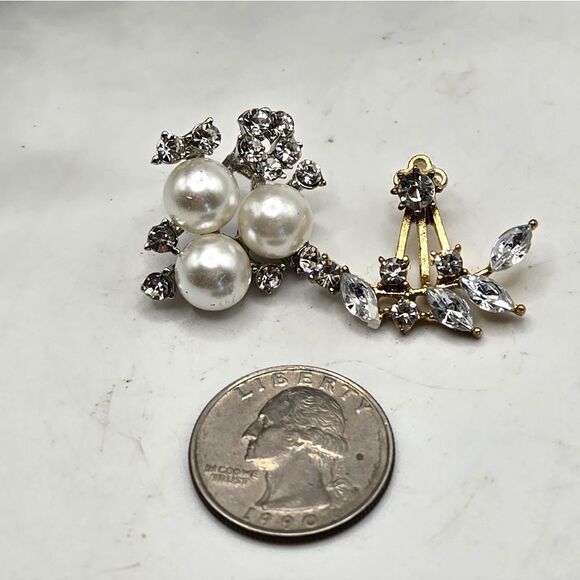 "5/$25" Mismatched Silver/Goldtone Faux Pearl Cluster Rhinestone Post Earrings - Picture 4 of 8